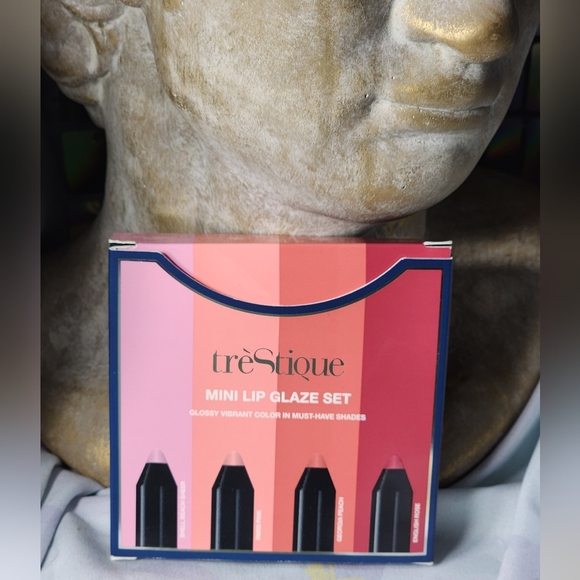 TRÈSTIQUE Mini Lip Glaze Set of 4 NEW - Picture 6 of 16